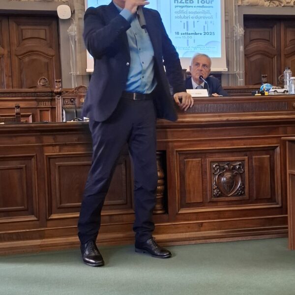 2025-09-18 15.57.08-1